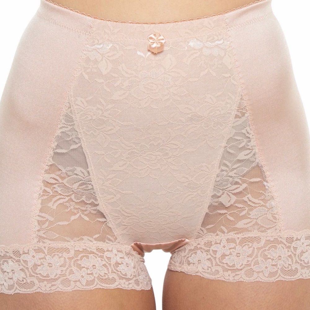 Rhonda Shear Pin up girl Pink Beige Lace Shorts - Medium